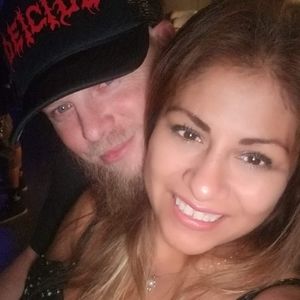 Meet your Posher, Alma